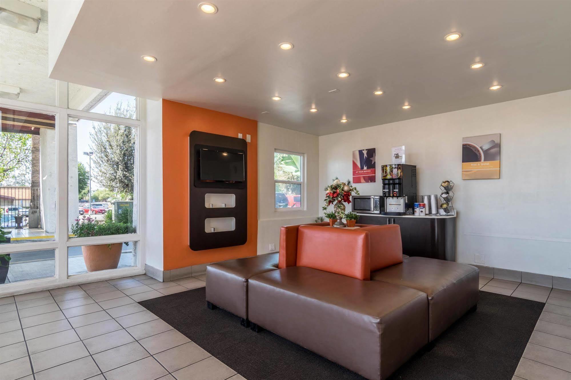 Motel 6-Redlands, Ca Eksteriør bilde