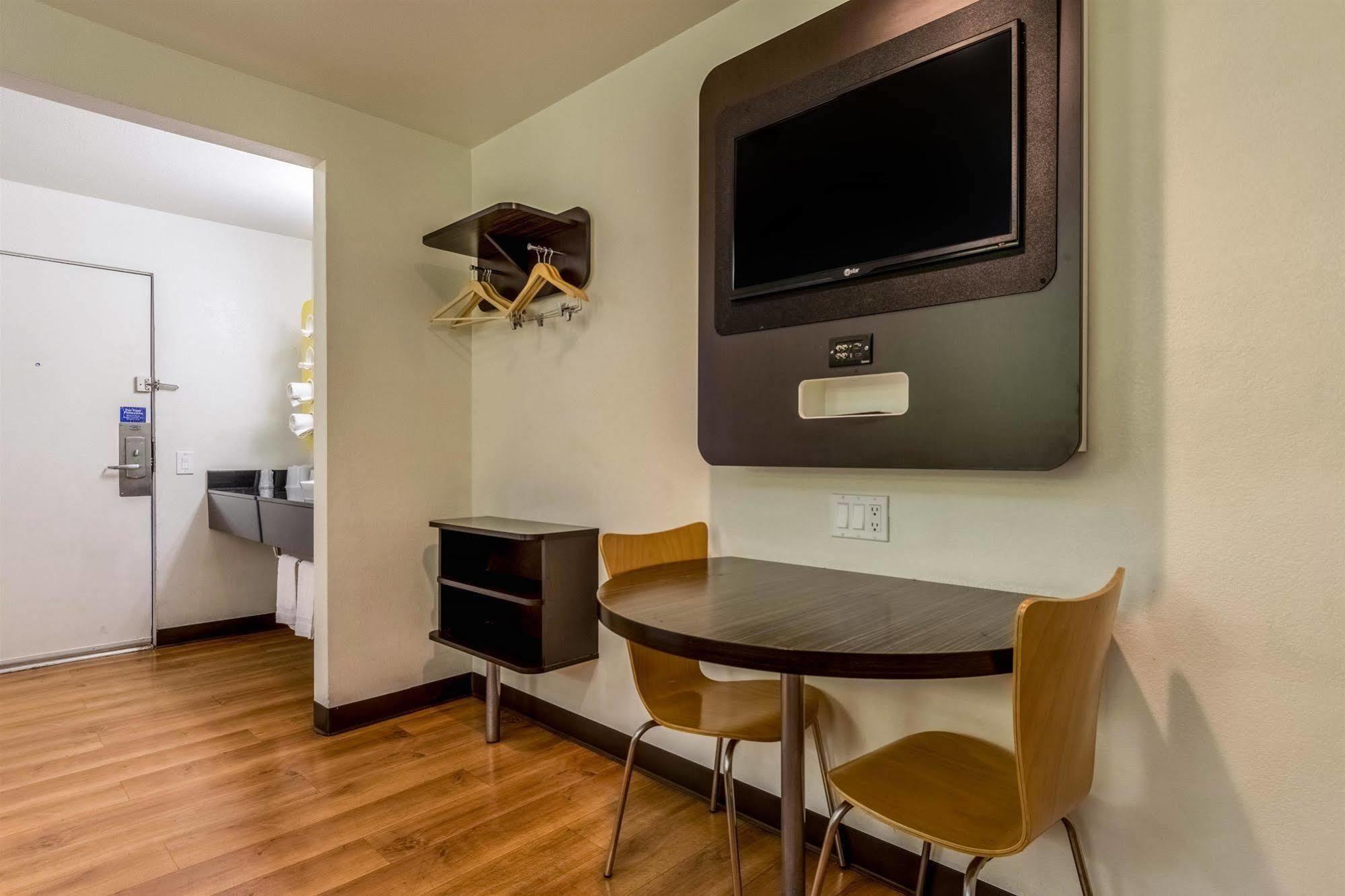 Motel 6-Redlands, Ca Eksteriør bilde
