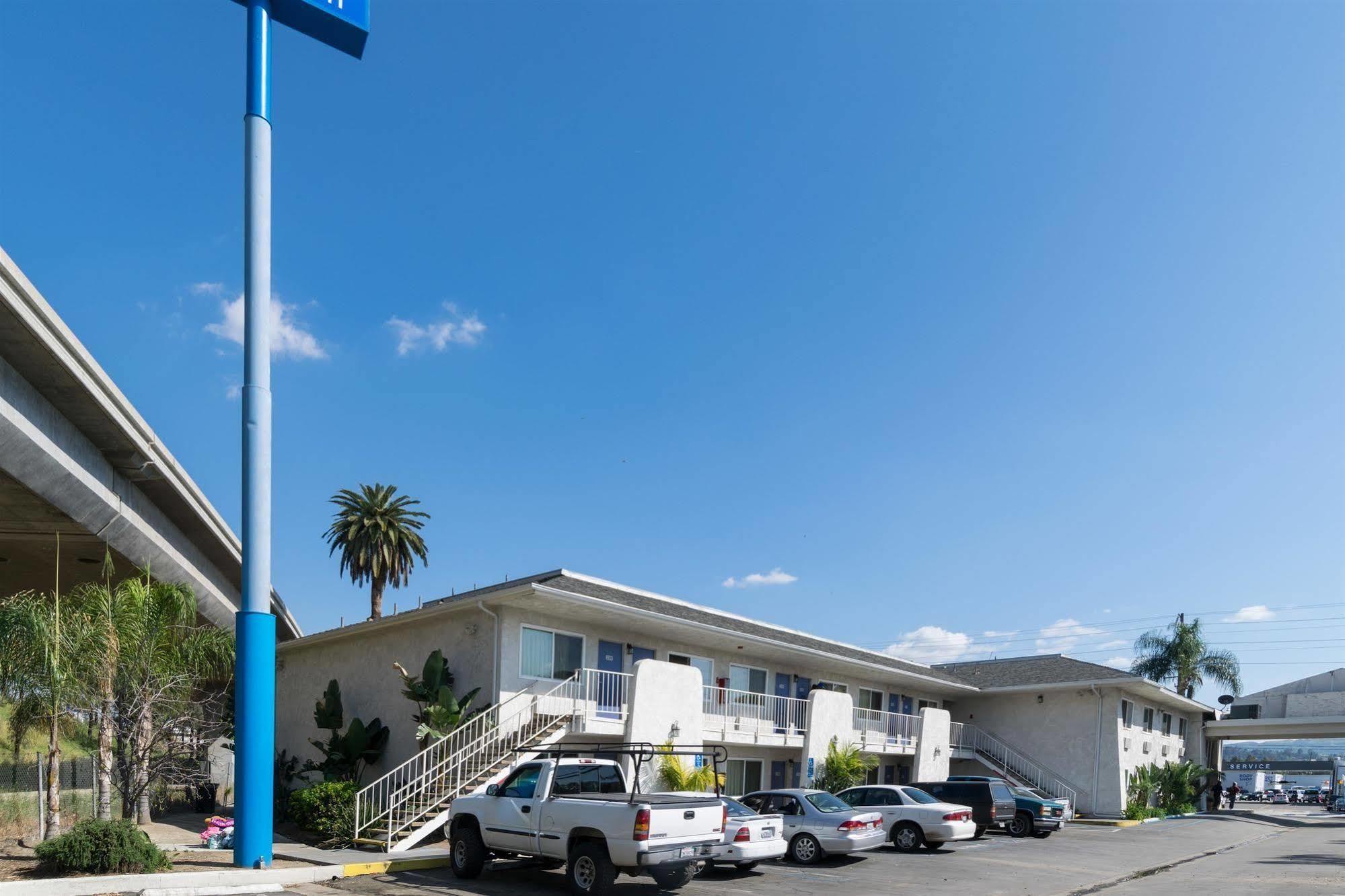 Motel 6-Redlands, Ca Eksteriør bilde